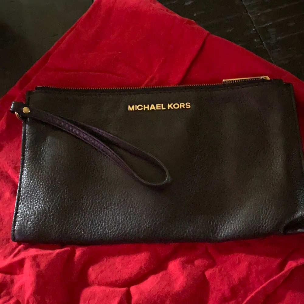 Michael Kors wristlet